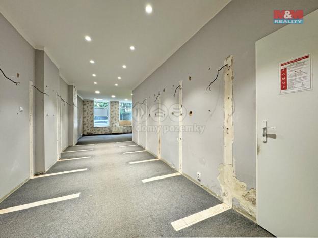 Pronájem obchodního prostoru, Karlovy Vary, Moskevská, 70 m2
