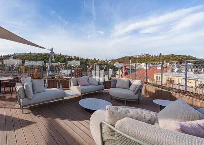 Pronájem kanceláře, Praha - Smíchov, Moulíkova, 327 m2