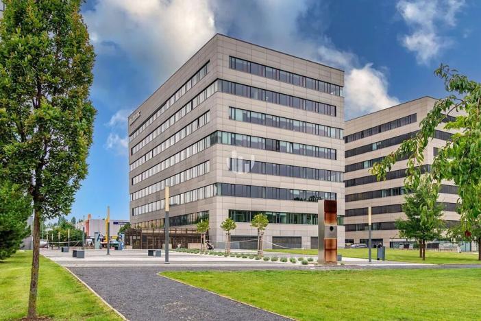 Pronájem kanceláře, Praha - Prosek, Prosecká, 1106 m2