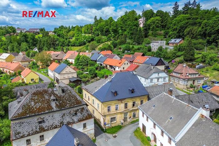 Prodej vícegeneračního domu, Úterý, 677 m2