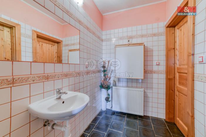 Prodej restaurace, Luby, Družstevní, 132 m2