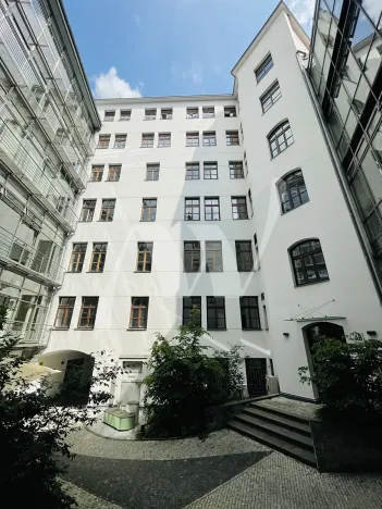 Pronájem kanceláře, Praha - Nové Město, Lazarská, 136 m2