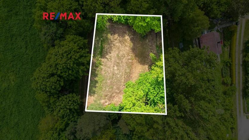 Prodej pozemku pro bydlení, Mezouň, 1053 m2