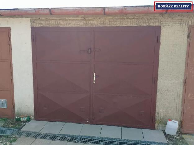 Prodej garáže, Slavkov u Brna, Zlatá Hora, 18 m2