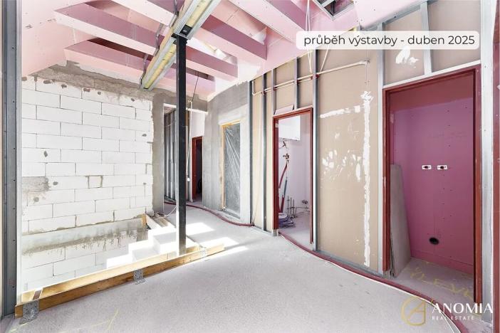 Pronájem ordinace, Praha - Vinoř, Mladoboleslavská, 97 m2