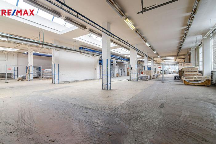 Pronájem skladu, Ostrava - Zábřeh, Výškovická, 680 m2