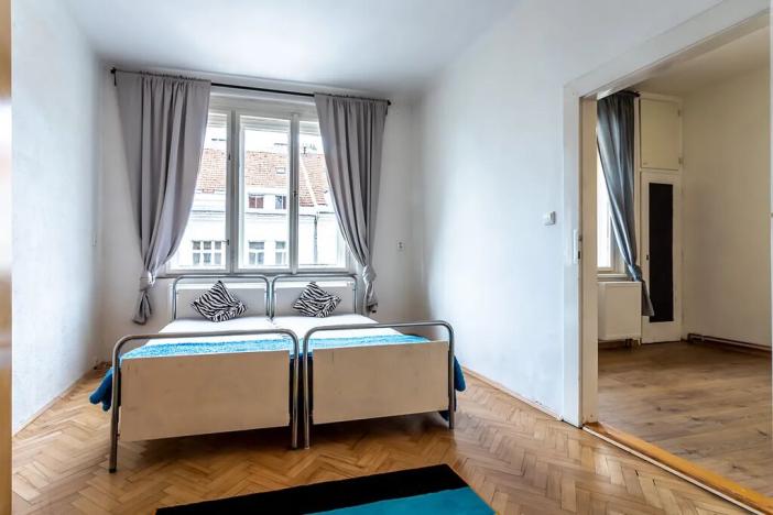 Pronájem bytu 2+kk, Praha - Vršovice, Oblouková, 43 m2