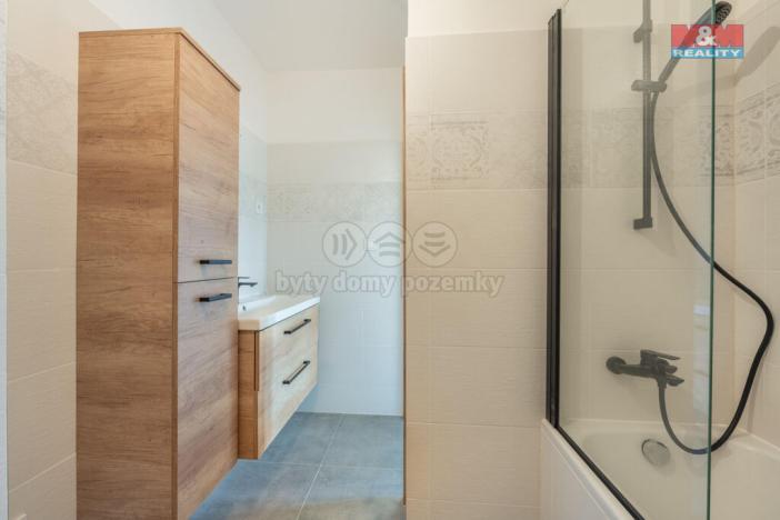 Prodej bytu 4+kk, Králův Dvůr - Počaply, 97 m2