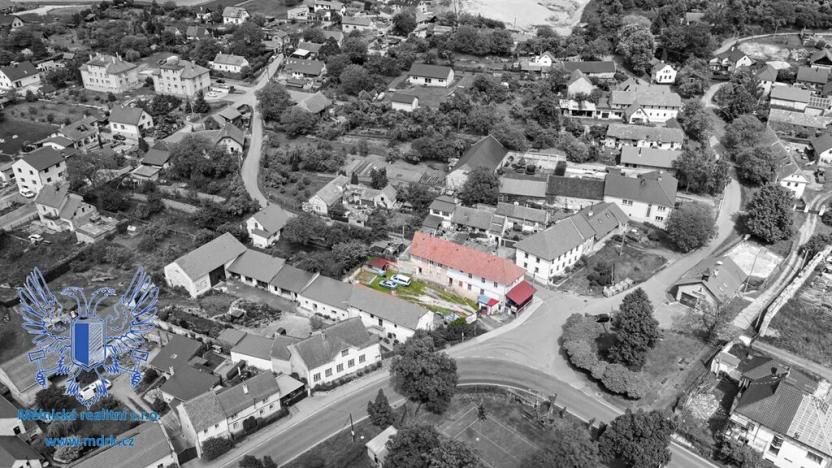 Prodej komerční nemovitosti, Střemy, 410 m2