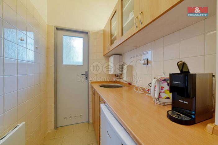 Pronájem kanceláře, Mariánské Lázně - Úšovice, U Mlékárny, 77 m2