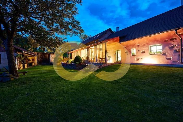 Prodej rodinného domu, Bušanovice, 300 m2