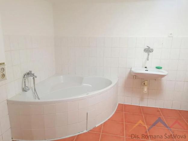 Prodej bytu 2+1, Moravský Beroun, Masarykova, 65 m2