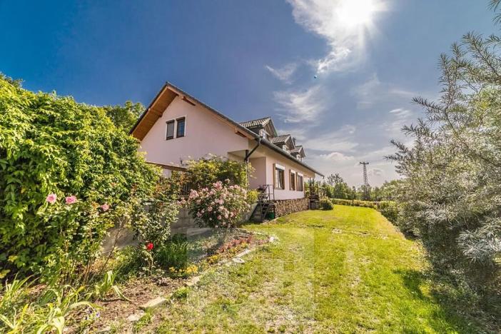 Prodej rodinného domu, Malečov, 400 m2