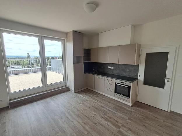 Pronájem bytu 2+kk, Praha - Hloubětín, Za černým mostem, 43 m2