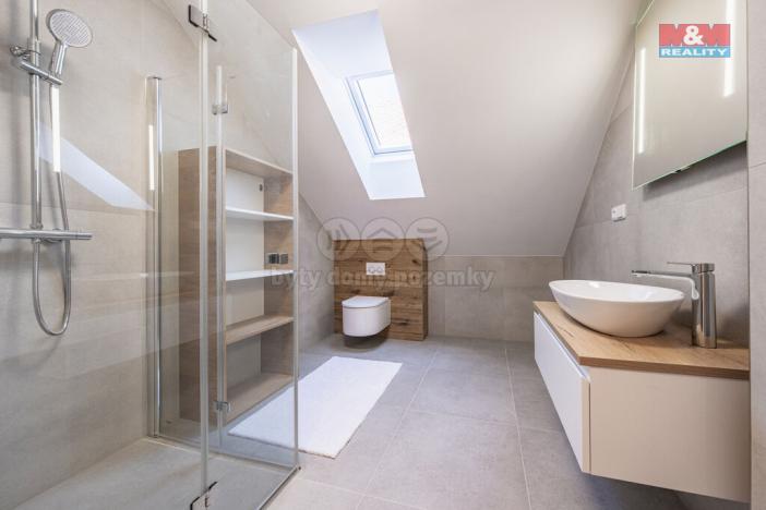 Prodej rodinného domu, Kamenice nad Lipou, Dobšova, 210 m2