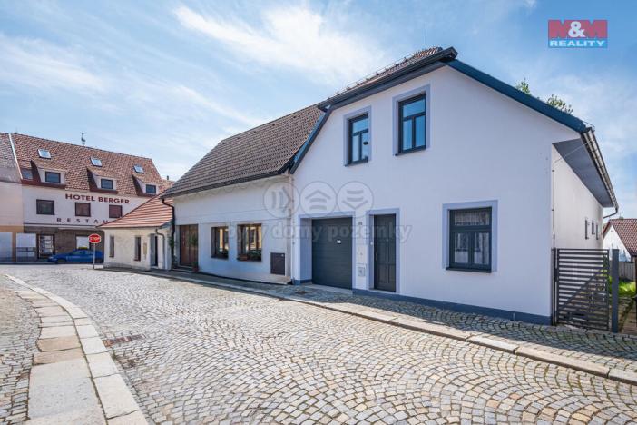 Prodej rodinného domu, Kamenice nad Lipou, Dobšova, 210 m2