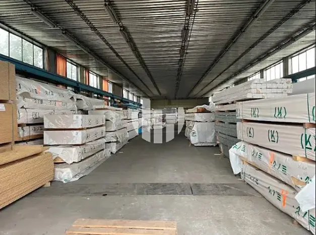 Pronájem skladu, Plzeň, Libušínská, 4000 m2