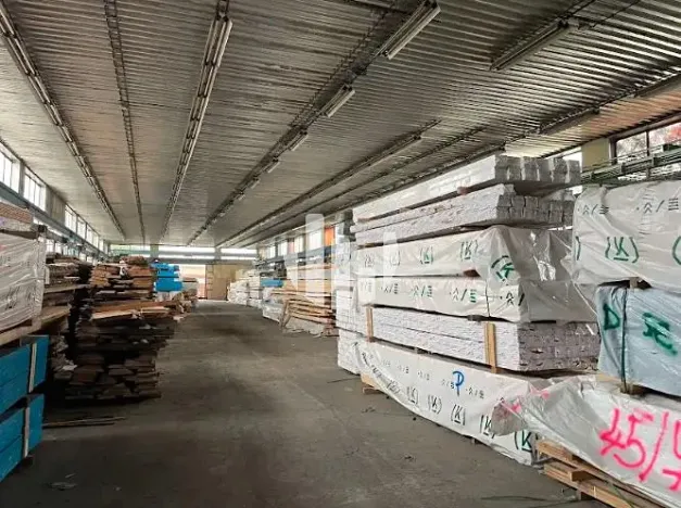 Pronájem skladu, Plzeň, Libušínská, 1000 m2