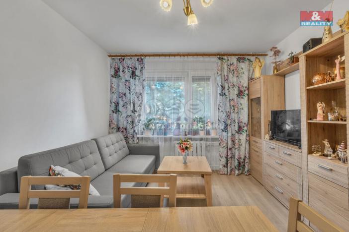 Prodej bytu 2+1, Dvůr Králové nad Labem, Odbojářů, 64 m2