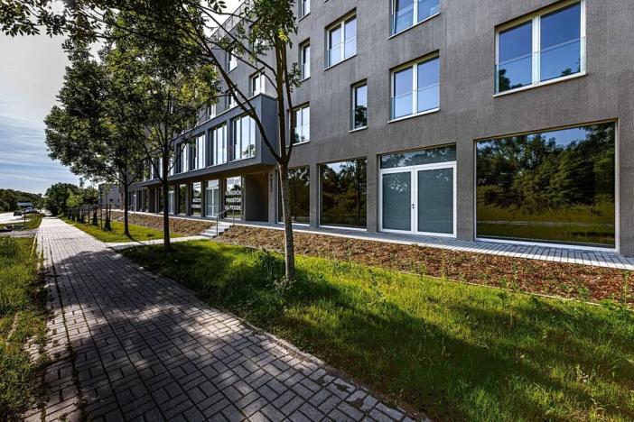 Prodej obchodního prostoru, Praha - Hostavice, Českobrodská, 100 m2