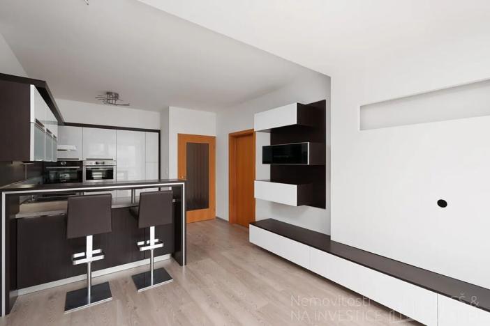 Pronájem bytu 2+kk, Praha - Vysočany, Kabešova, 53 m2