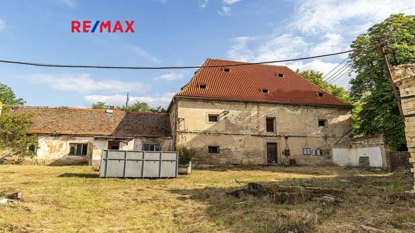 Prodej zemědělské usedlosti, Počedělice, 2500 m2