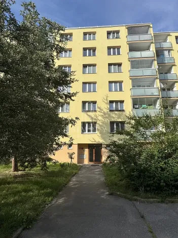 Pronájem bytu 2+kk, Praha - Kamýk, Olbramovická, 37 m2