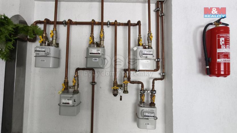 Prodej činžovního domu, Litvínov - Janov, Hornická, 2000 m2