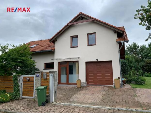 Pronájem rodinného domu, Ohrobec, V sedlištích, 220 m2