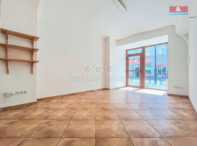 Pronájem obchodního prostoru, Slaný, Husova, 23 m2