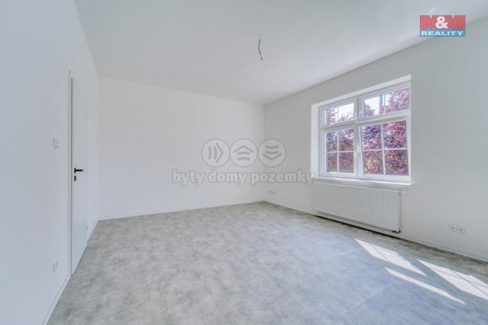 Prodej bytu 2+kk, Plzeň - Doudlevce, Šípková, 47 m2