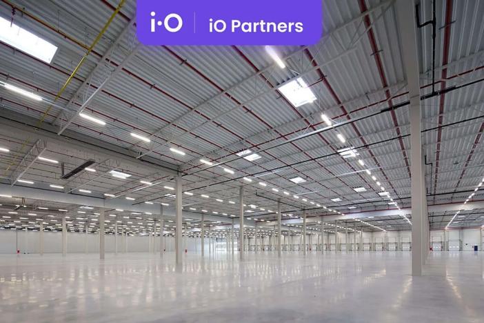 Pronájem skladu, Brno, Letiště Brno-Tuřany, 2600 m2