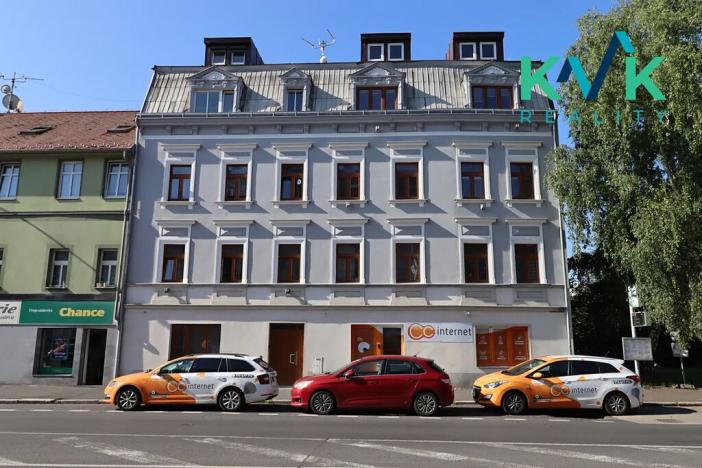 Prodej bytu 2+1, Karlovy Vary, Sokolovská, 80 m2