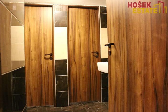 Pronájem ubytování, Křtiny, 265 m2