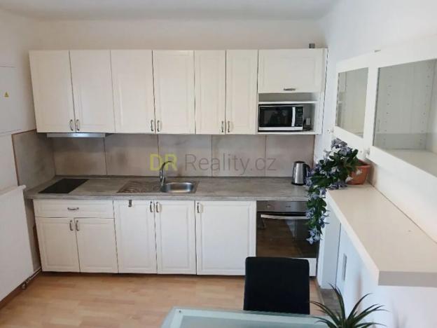 Pronájem bytu 2+kk, Tvrdonice, 37 m2