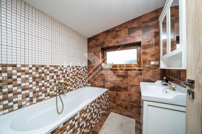 Prodej rodinného domu, Králův Dvůr, Na Vinohradech, 103 m2