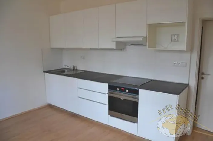 Pronájem bytu 2+kk, Praha - Kyje, Blatská, 34 m2