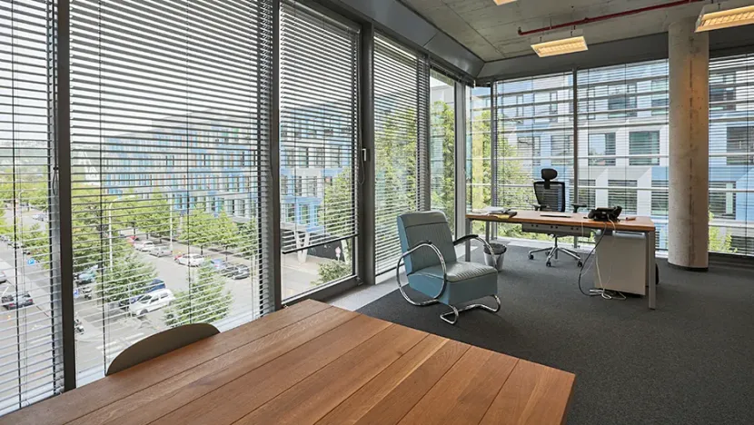 Pronájem kanceláře, Praha - Holešovice, Jankovcova, 369 m2