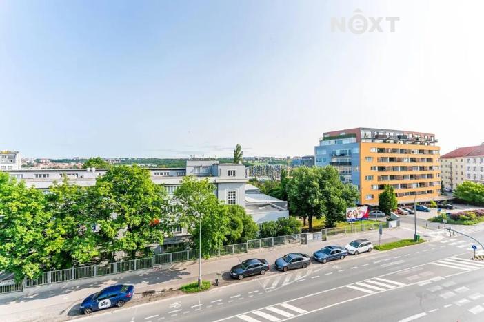 Prodej bytu 2+kk, Praha - Vysočany, Novovysočanská, 55 m2