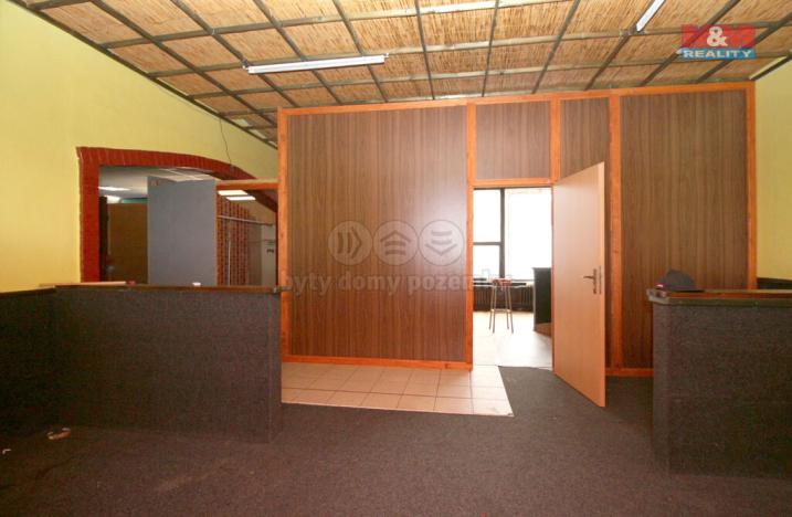 Pronájem obchodního prostoru, Hradec Králové - Pražské Předměstí, V Lipkách, 450 m2