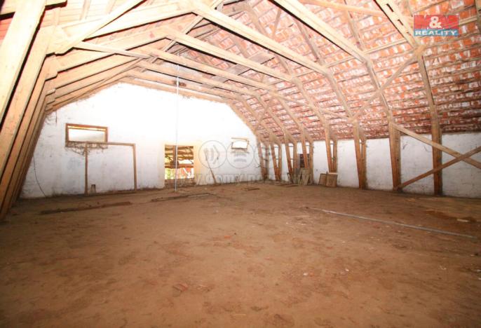 Pronájem skladu, Kratonohy, 3652 m2