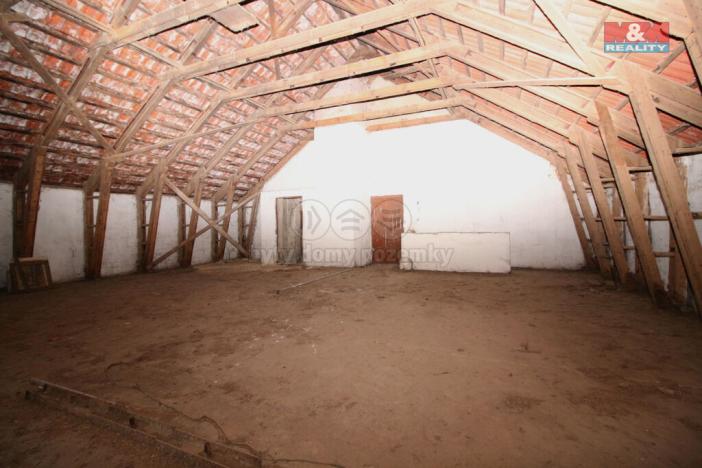 Pronájem skladu, Kratonohy, 3652 m2