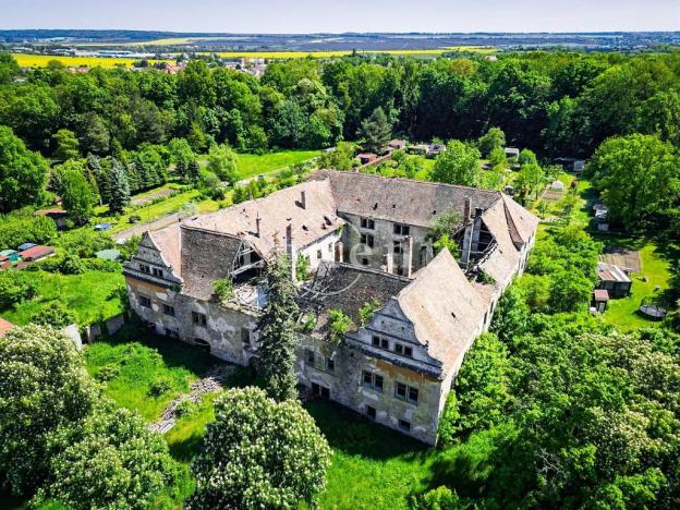 Prodej komerční nemovitosti, Vršovice, 5100 m2