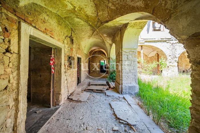 Prodej komerční nemovitosti, Vršovice, 5100 m2