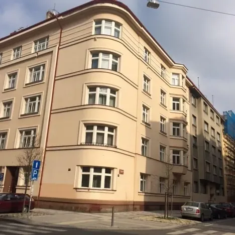 Pronájem bytu 3+1, Praha - Bubeneč, Eliášova, 135 m2