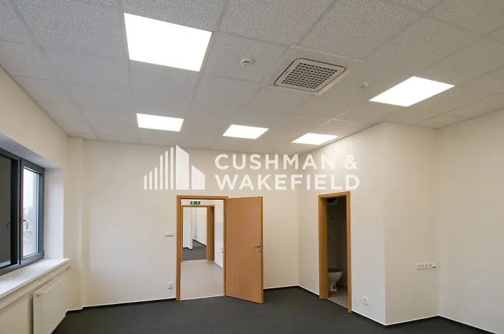 Pronájem skladu, Praha - Letňany, Toužimská, 500 m2