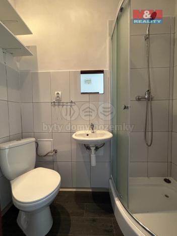 Pronájem bytu 1+1, Chomutov, Kadaňská, 38 m2