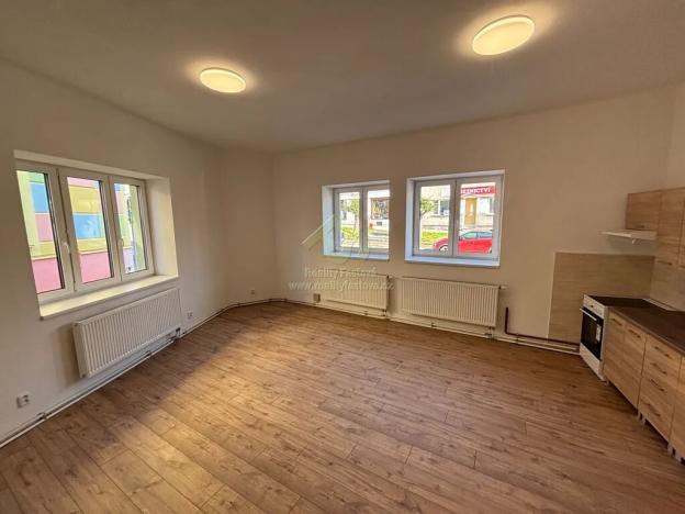 Pronájem bytu 2+kk, Kralovice, 69 m2