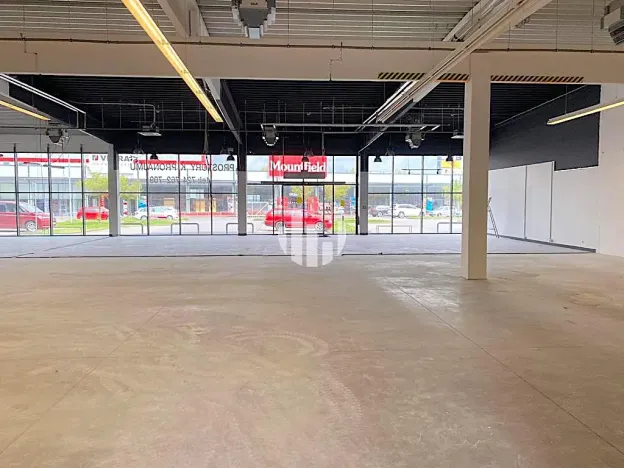Pronájem obchodního prostoru, České Budějovice, České Vrbné, 636 m2
