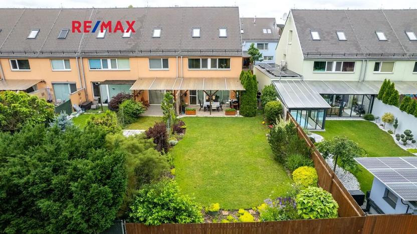 Prodej rodinného domu, Nupaky, K Parku, 156 m2